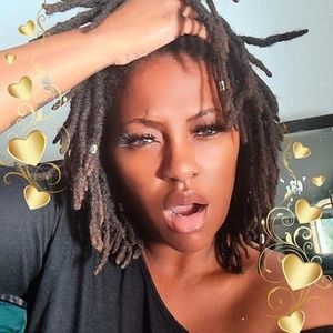 Meet your Posher, Diana